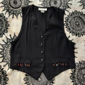 SOLD....💚 VTG Button Up Vest w Stone Bead Tassels